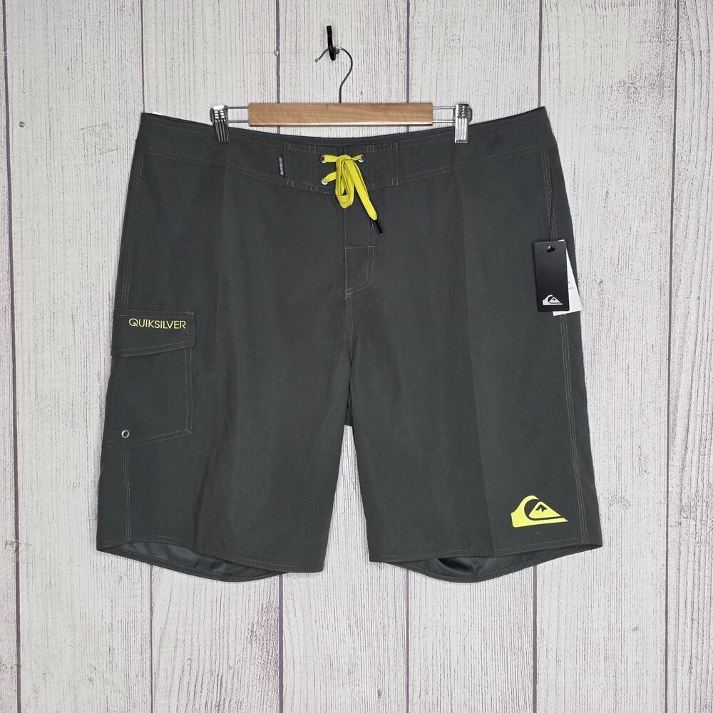Quiksilver Everyday 21 Boardshorts Mens 40 Gray Neon Surf Swim Shorts NWT